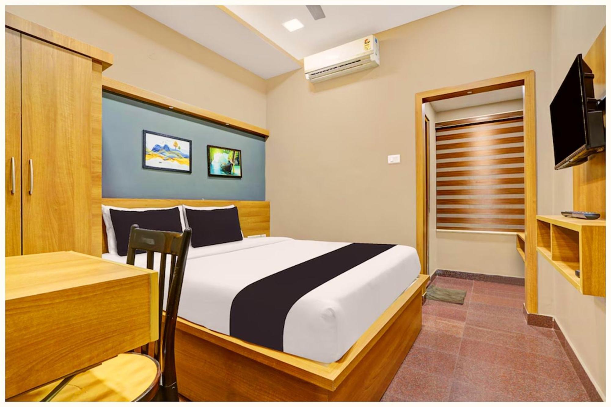 Hotel Devan Dham Near Railway Station 4*